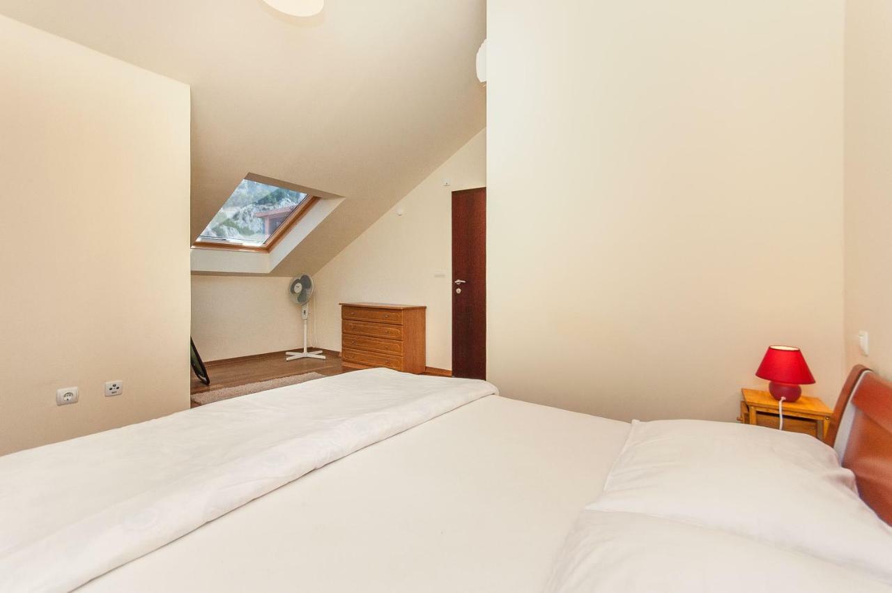 Modern New Flat Next To River Cetina Omiš Екстериор снимка