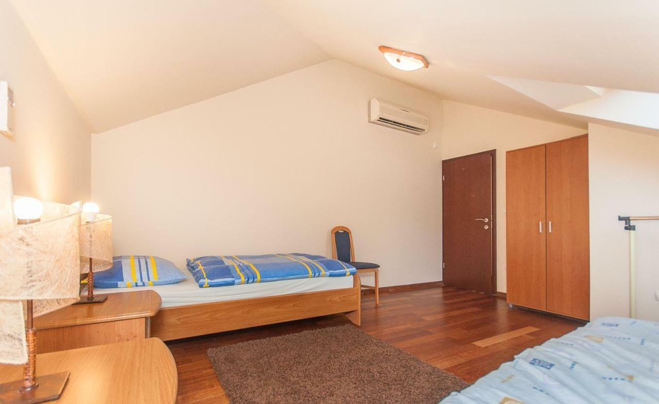 Modern New Flat Next To River Cetina Omiš Екстериор снимка